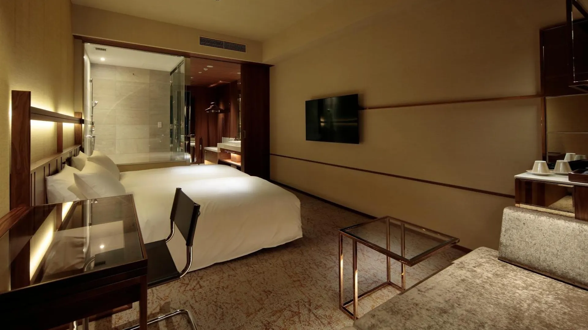 Candeo Hotels Osaka The Tower 5*,  Japan